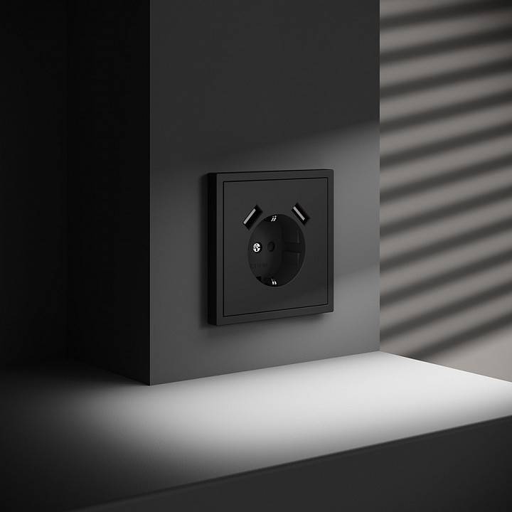 Розетка с заземлением и со шторкой и 2хUSB type A, без рамки Voltum S70 VLS040408