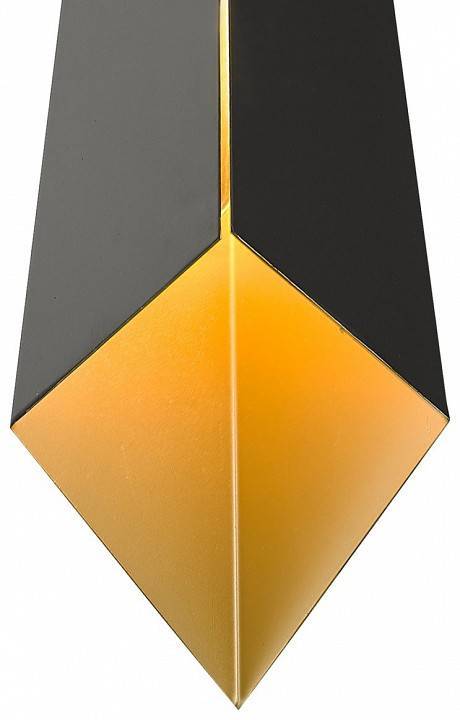 Накладной светильник Wertmark Leda WE245.01.021