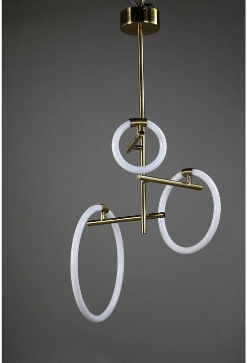 Люстра на штанге Zortes Jessy ZRS.01043.03