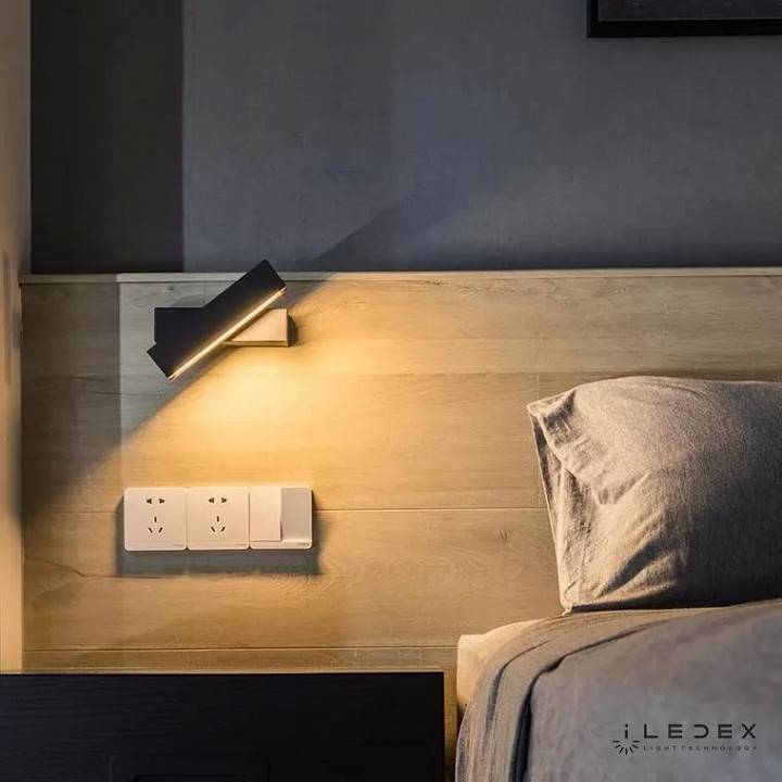 Бра iLedex Firefox 10 Вт 3000 К 8104W-10W-3000K BK