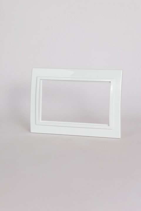 Рамка для двойной розетки Elbi Eleсtriс Zena 608-015600-908