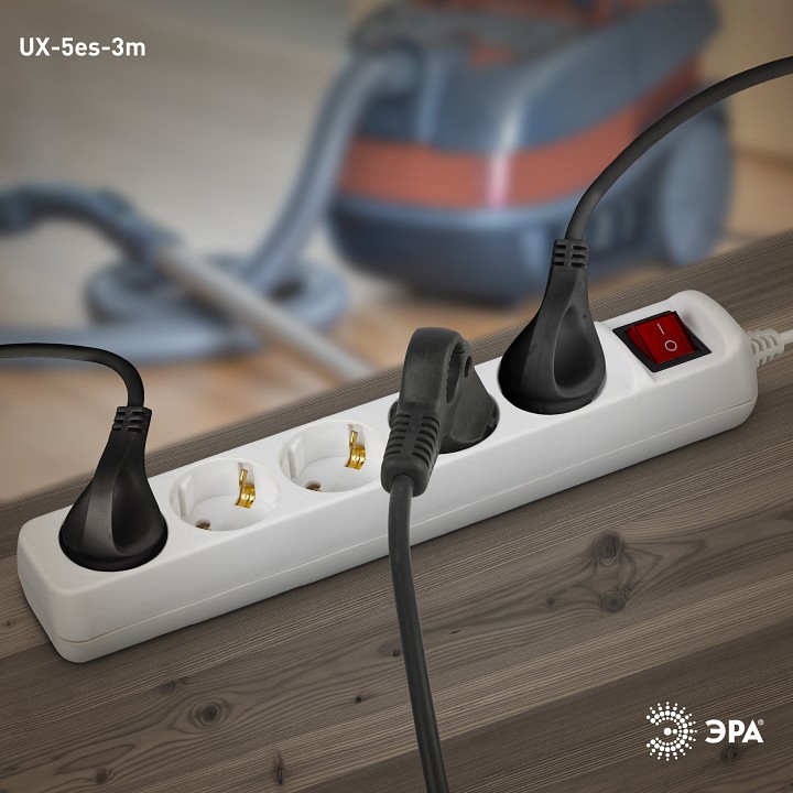 Удлинитель с выключателем Эра  UX-5es-3m