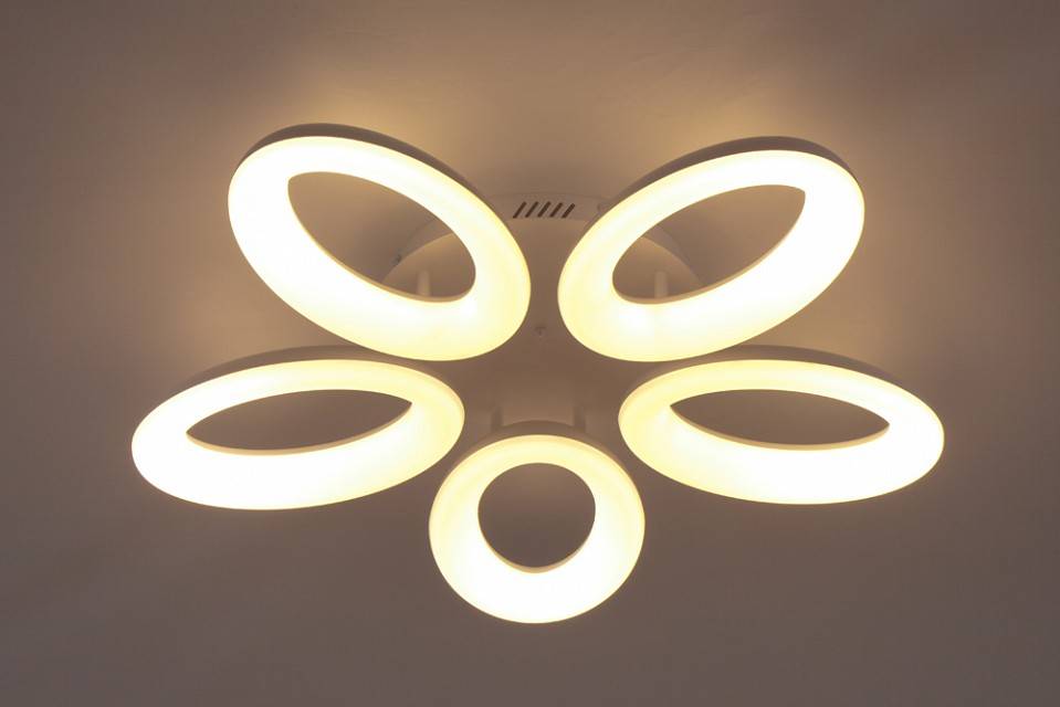 Потолочная люстра Escada Ellipse 10204/5LED