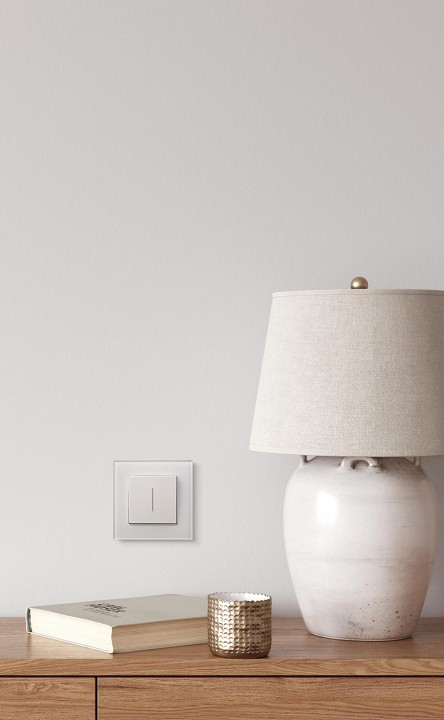 Выключатель проходной одноклавишный с подсветкой без рамки Kollinger Asthetik AS-008WH