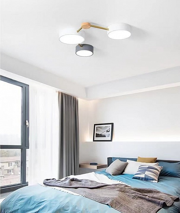 Потолочная люстра LIGHTERA Tizzo LE239PL-3WG