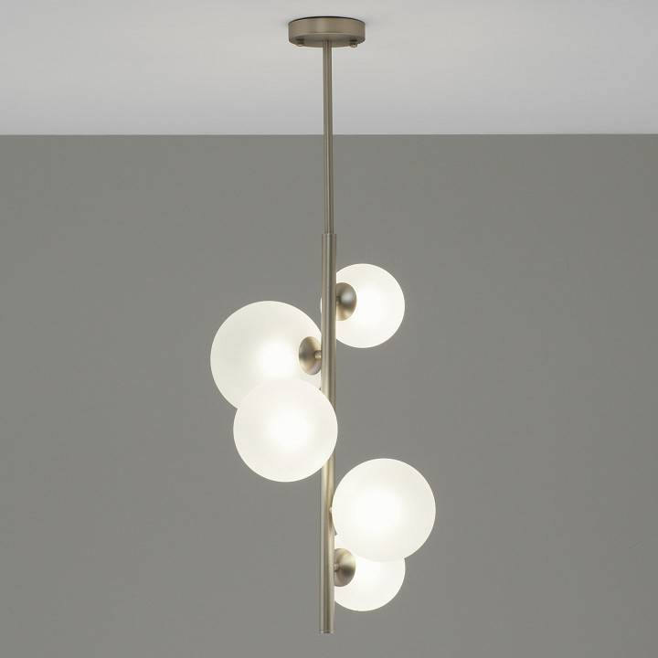 Люстра на штанге Moderli Renny V11466-5P