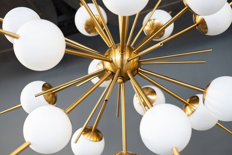 Люстра на штанге Milosh Tendence 764 18 ламп 0764CL-18AB