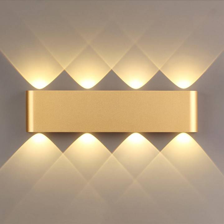 Накладной светильник Odeon Light Magnum 3893/8WL