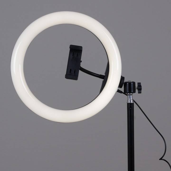 Настольная лампа кольцевая Reluce 00003-0.6-01M BK