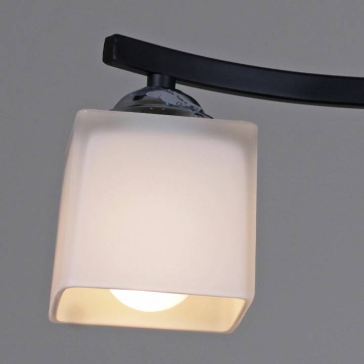 Люстра на штанге Reluce 03213 3 лампы 03213-0.3-03