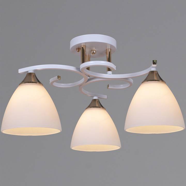 Потолочная люстра Reluce 05009-1 3 лампы White Gold 05009-0.3-03 WH+FG