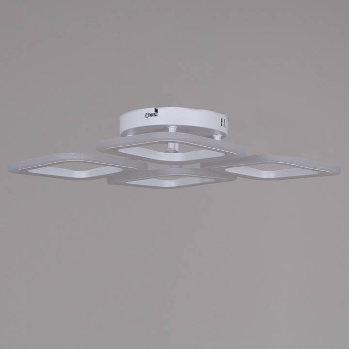 Потолочная люстра Reluce 05104 4 лампы White 05104-0.3-04 WH