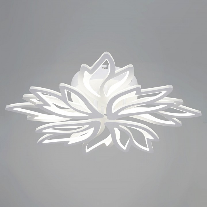 Потолочная люстра Reluce 09862-0.3-4+4 WH