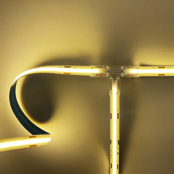 Соединитель лент T-образный жесткий Apeyron Electrics  09-96