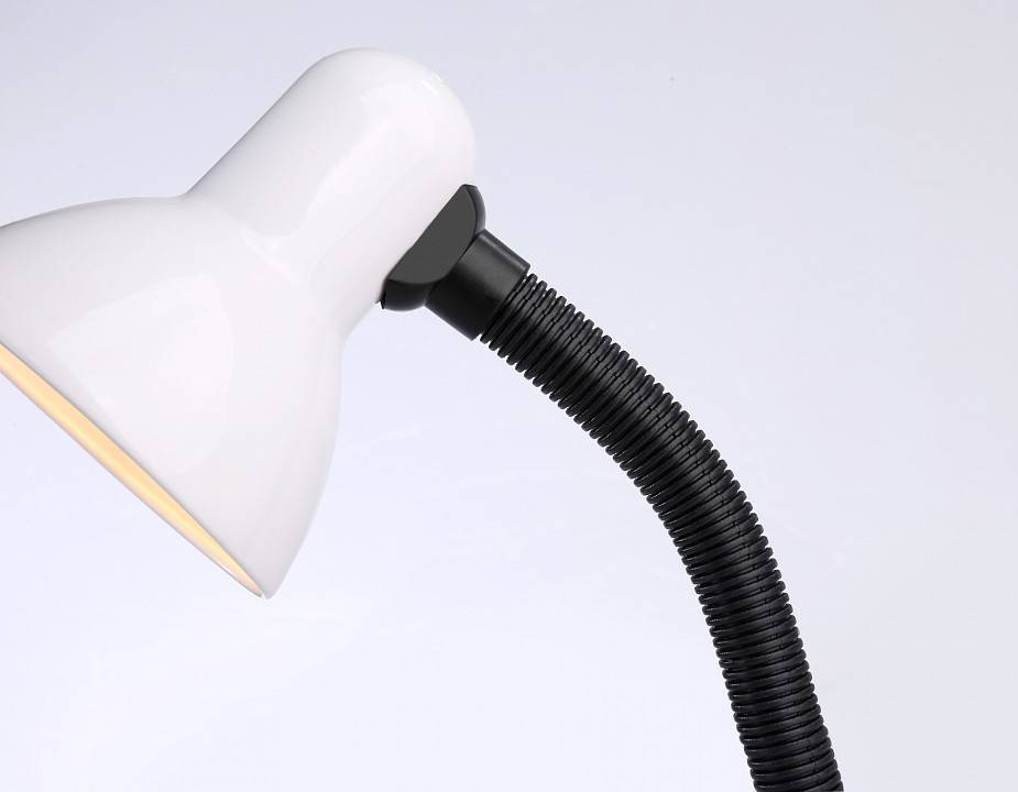 Настольная лампа офисная Ambrella Light DE DE7701