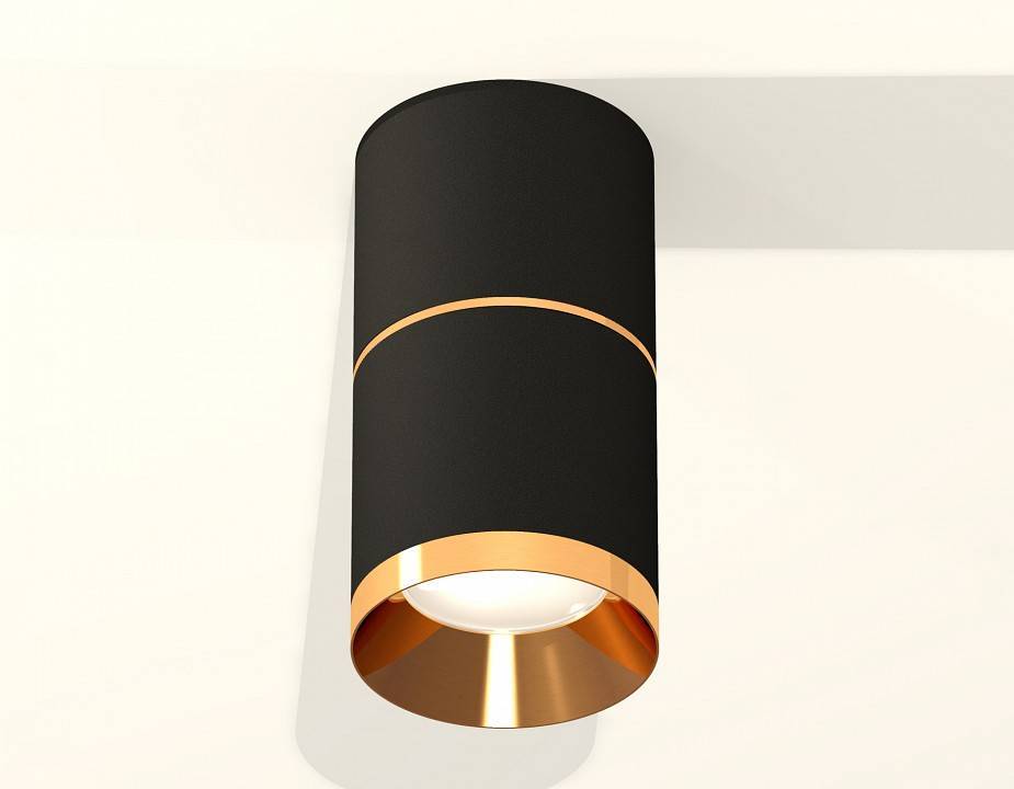 Накладной светильник Ambrella Light XS XS7402181