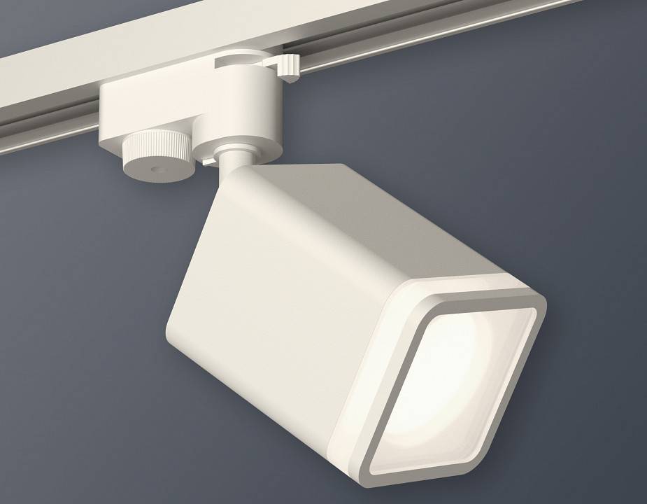 Светильник на штанге Ambrella Light XT XT7812021