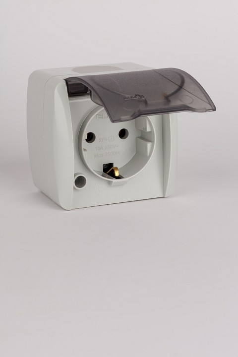 Розетка с заземлением с крышкой Elbi Eleсtriс Eva 554-011500-218