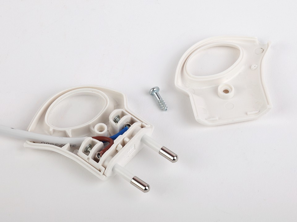 Вилка прямая без заземления Эра  V1