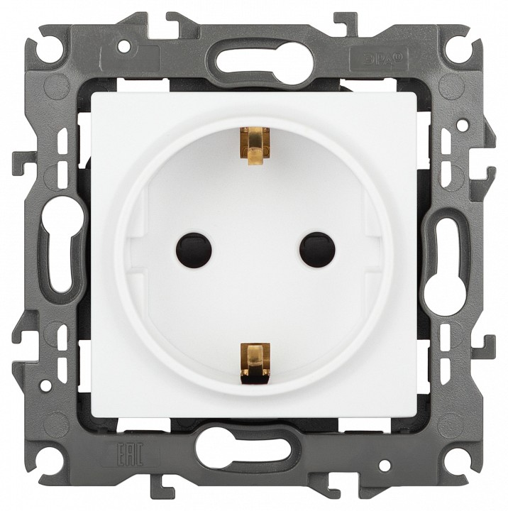 Розетка с заземлением и со шторкой, без рамки Эра Эра 12 12-2102-01М