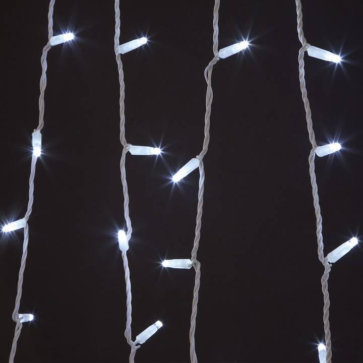 Гирлянда Нить Eurosvet 20м 200LED белая IP65 400-102