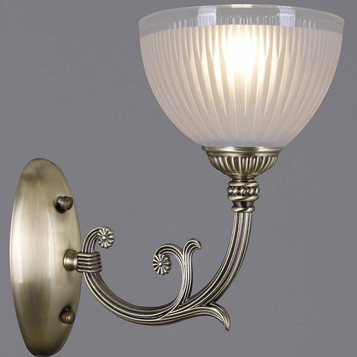 Бра ILLUMICO CAPELLA IL9939-1WSQ-24 AB