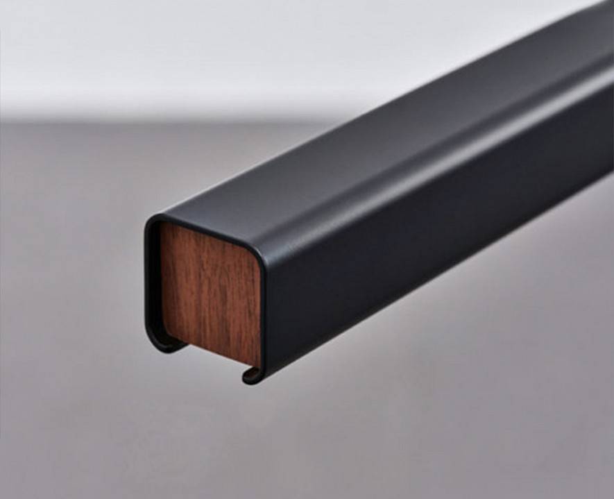 Подвесной светильник Italline IT013-6021 IT013-6021 black 3000K