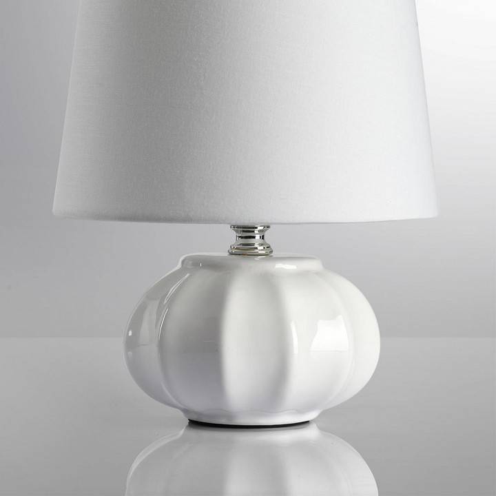 Настольная лампа декоративная Lumion Hama 8145/1Т