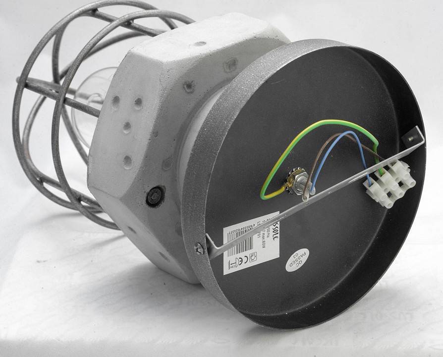 Накладной светильник Lussole Commack LSP-9701