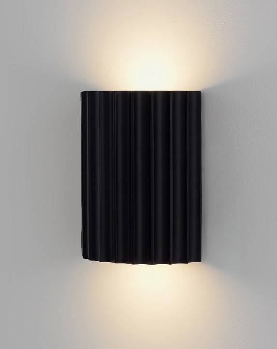 Накладной светильник Moderli Bailey V11219-WL