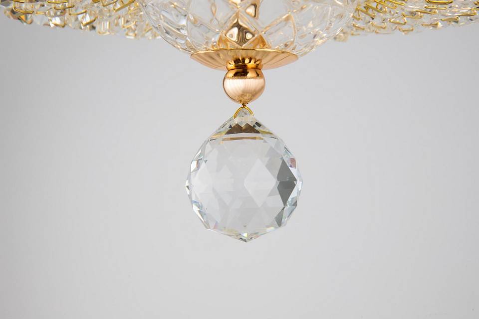 Потолочная люстра Maytoni Basfor DIA100-CL-03-G