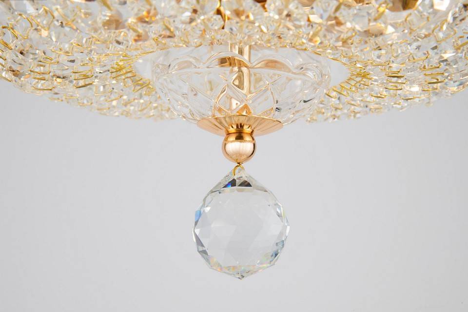 Потолочная люстра Maytoni Basfor DIA100-CL-03-G