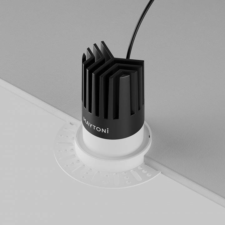 Встраиваемый светильник Maytoni Dip DL121-15W-2.7K-TRS-W