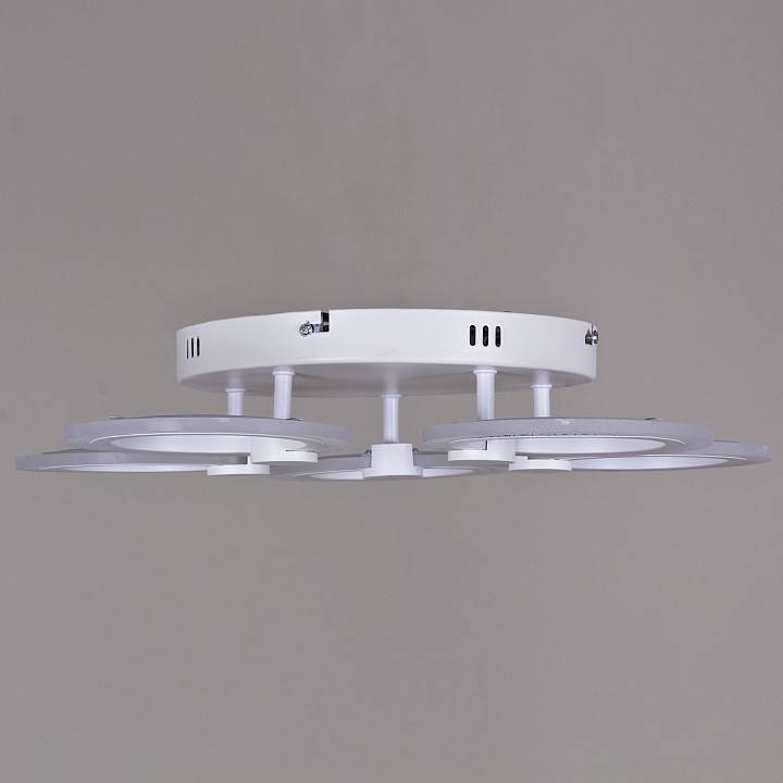 Потолочная люстра Reluce 09501 5 ламп 09501-0.3-05 WH