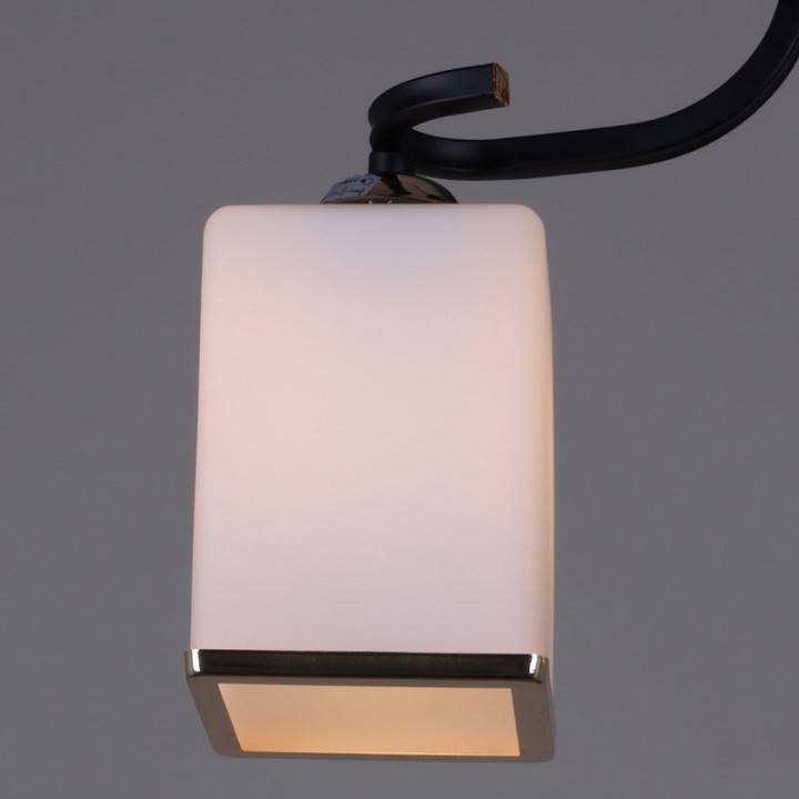 Светильник на штанге Reluce 32303-0.3-02