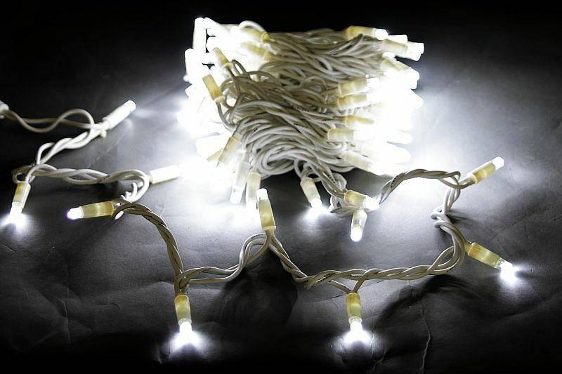 Гирлянда нить Sneha A-026 100 LED 10 м белый свет A-026 WT