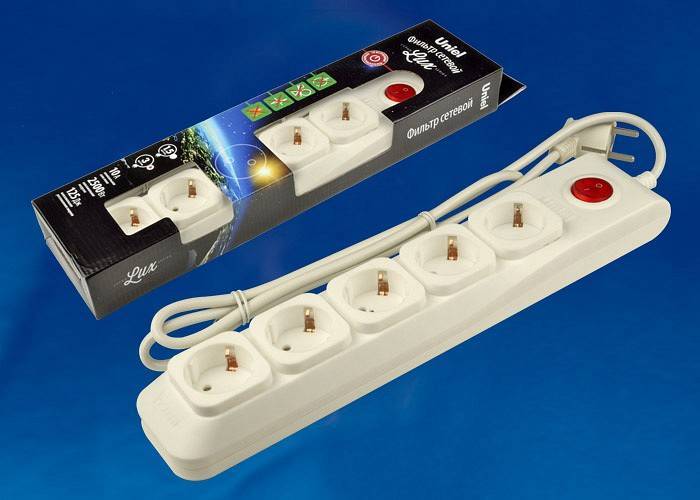 Удлинитель с выключателем Uniel S-GSL5 5 розеток 5 м UL-00001754