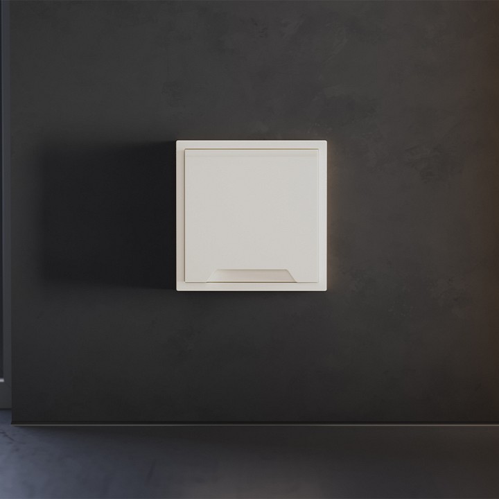 Накладка для розетки с заземлением и со шторками с крышкой Voltum S70 VLS000813