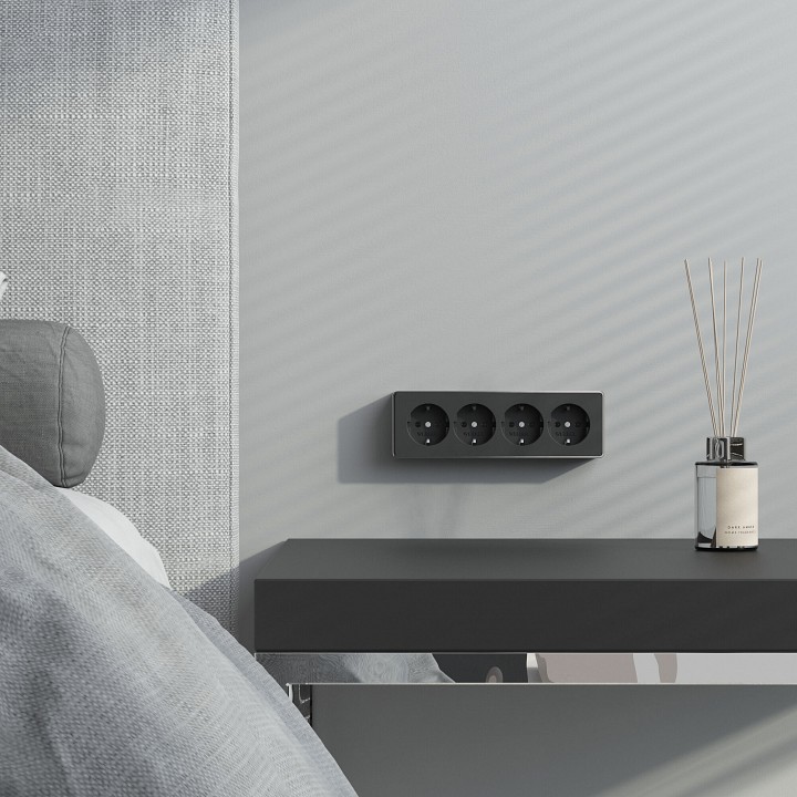 Розетка четверная с заземлением и со шторками Werkel Gallant W5072258