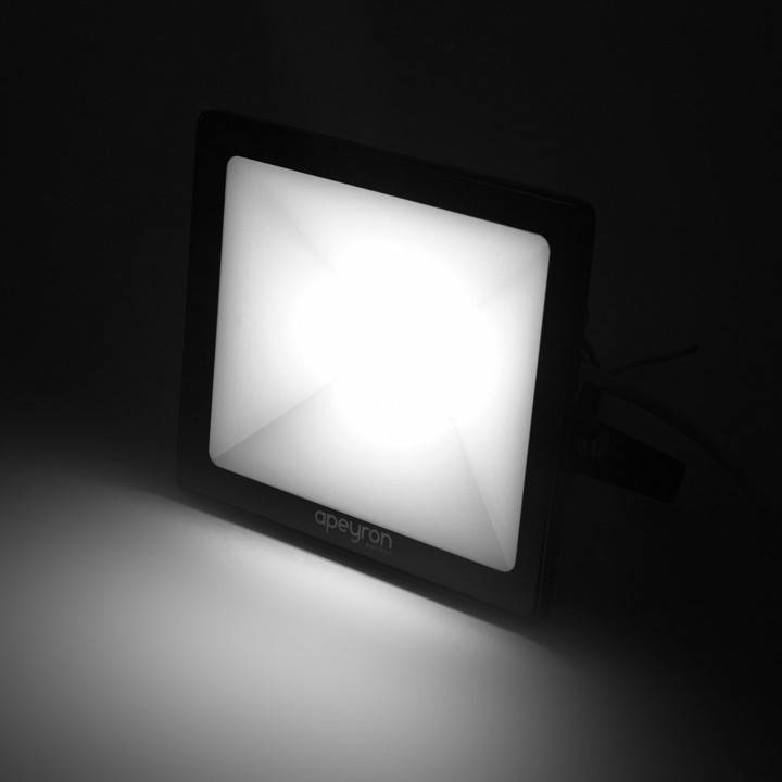 Прожектор настенно-потолочный Apeyron Electrics 05-39