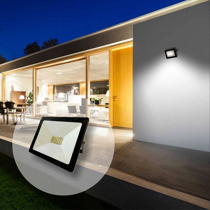 Прожектор настенно-потолочный Apeyron Electrics 05-39