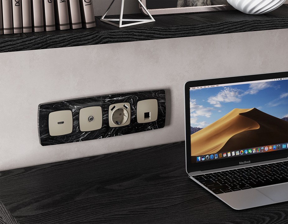 Розетка Ethernet RJ-45 и со шторками, без рамки Ambrella Volt OMEGA MO372005