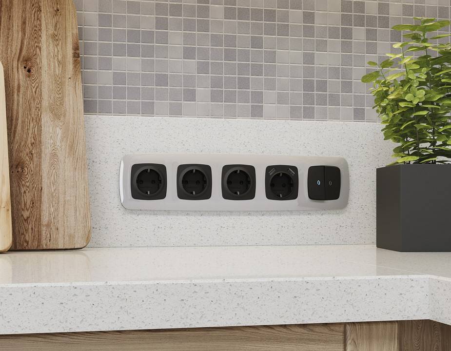 Накладка для розетки с заземлением и со шторками и 2хUSB type A Ambrella Volt Quant OP8090