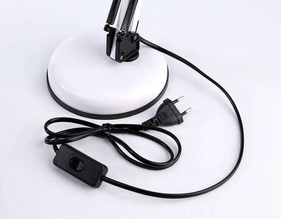 Настольная лампа офисная Ambrella Light DE DE7713