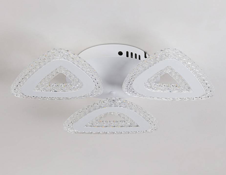 Потолочная люстра Ambrella Light FA FA4018