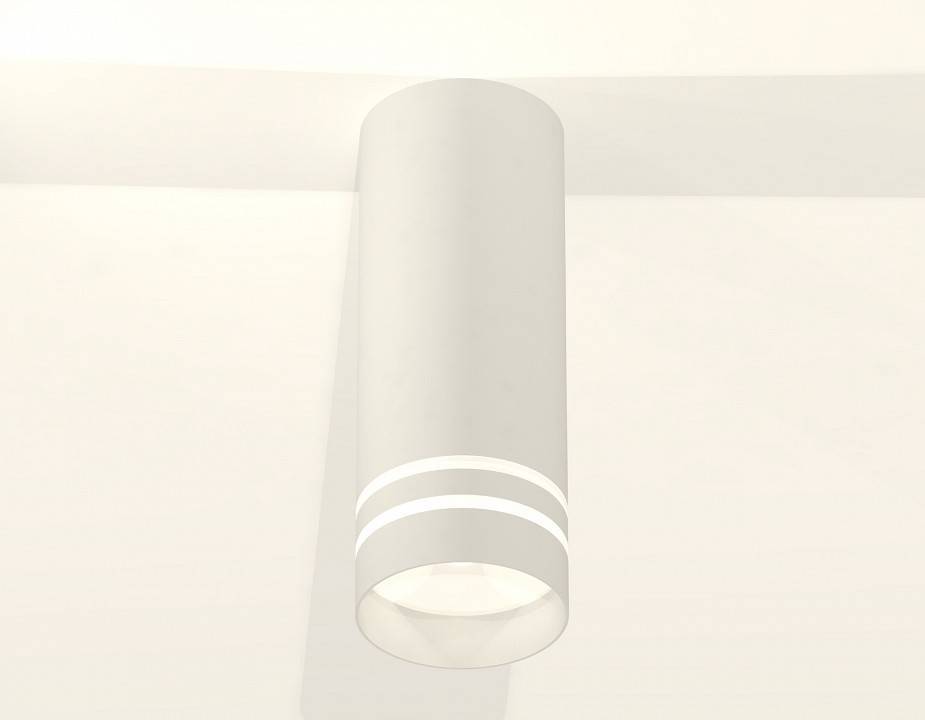 Накладной светильник Ambrella Light XS XS7442013