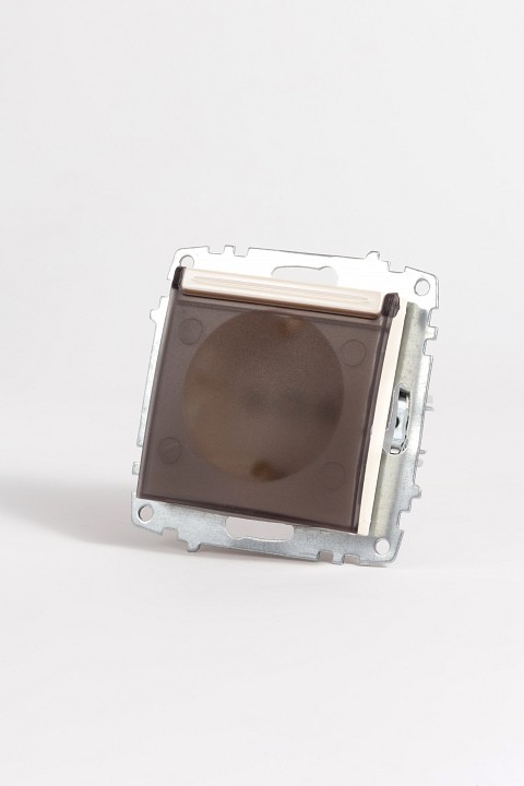 Розетка с заземлением и со шторкой, без рамки с крышкой Elbi Eleсtriс Zena Vega 609-012500-219