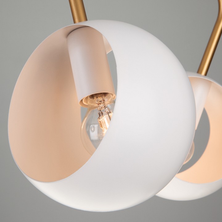 Люстра на штанге Eurosvet Luca белый 70055/6