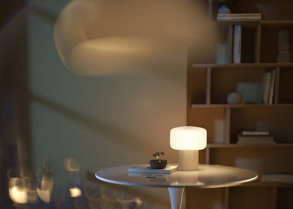 Настольная лампа декоративная Maytoni Omaggio MOD404TL-01BG