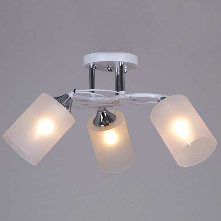 Люстра на штанге Reluce 06108-0.3-03 WH+CR